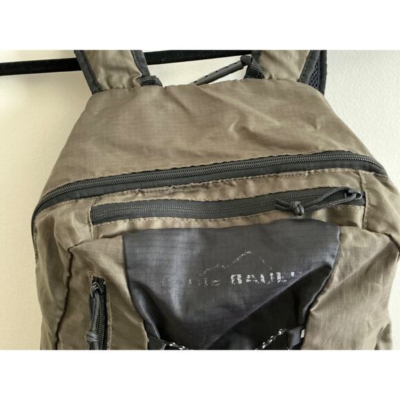 Eddie Bauer Back Pack Lightweight Multi-Purpose Nylon in khaki & Black - Picture 5 of 12
